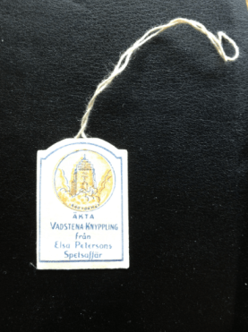 märke med rödtornet